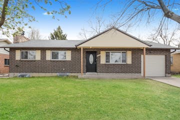 5522 Carson Street Denver, CO 80239